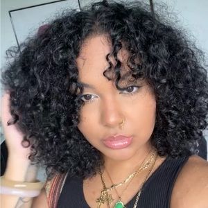 Meet your Posher, Adasendis